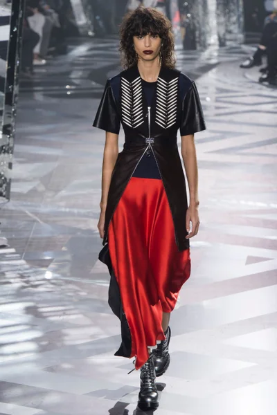 Look 6